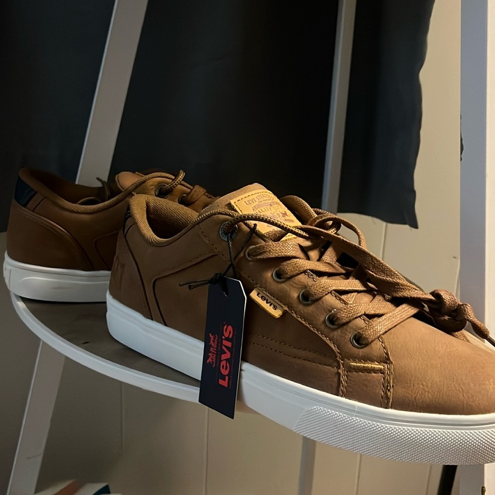 Men’s Shoes